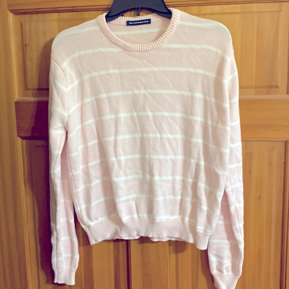 Cropped long sleeve sweater